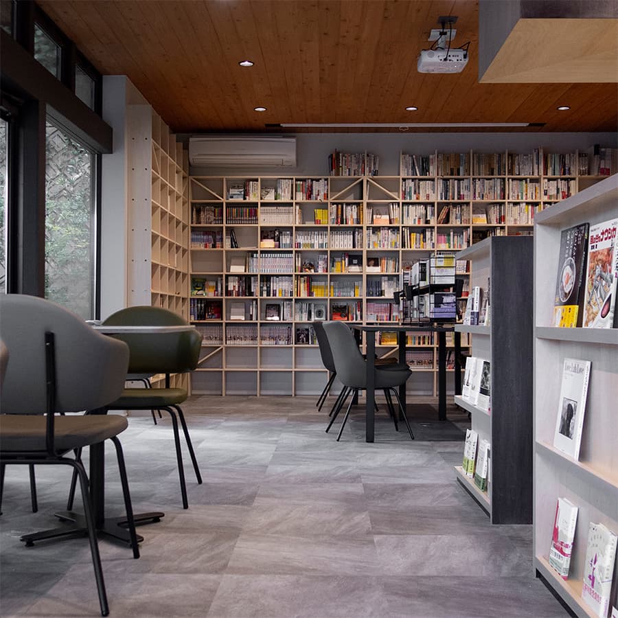 壁一面のA5判本棚 奥行180mm|本棚の通販はマルゲリータ