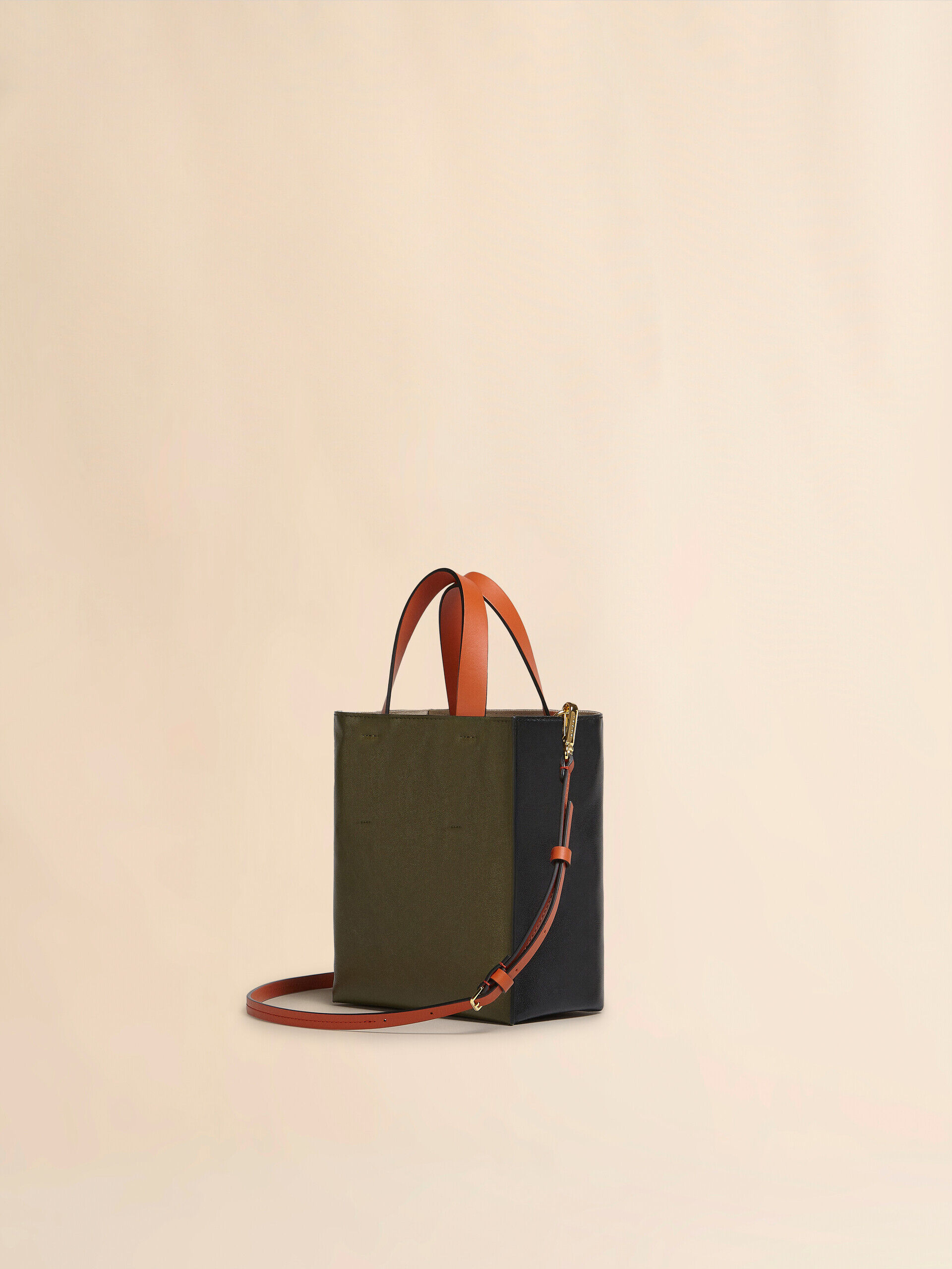 ブラック&グリーン レザー製 MUSEO SOFTミニバッグ | Marni