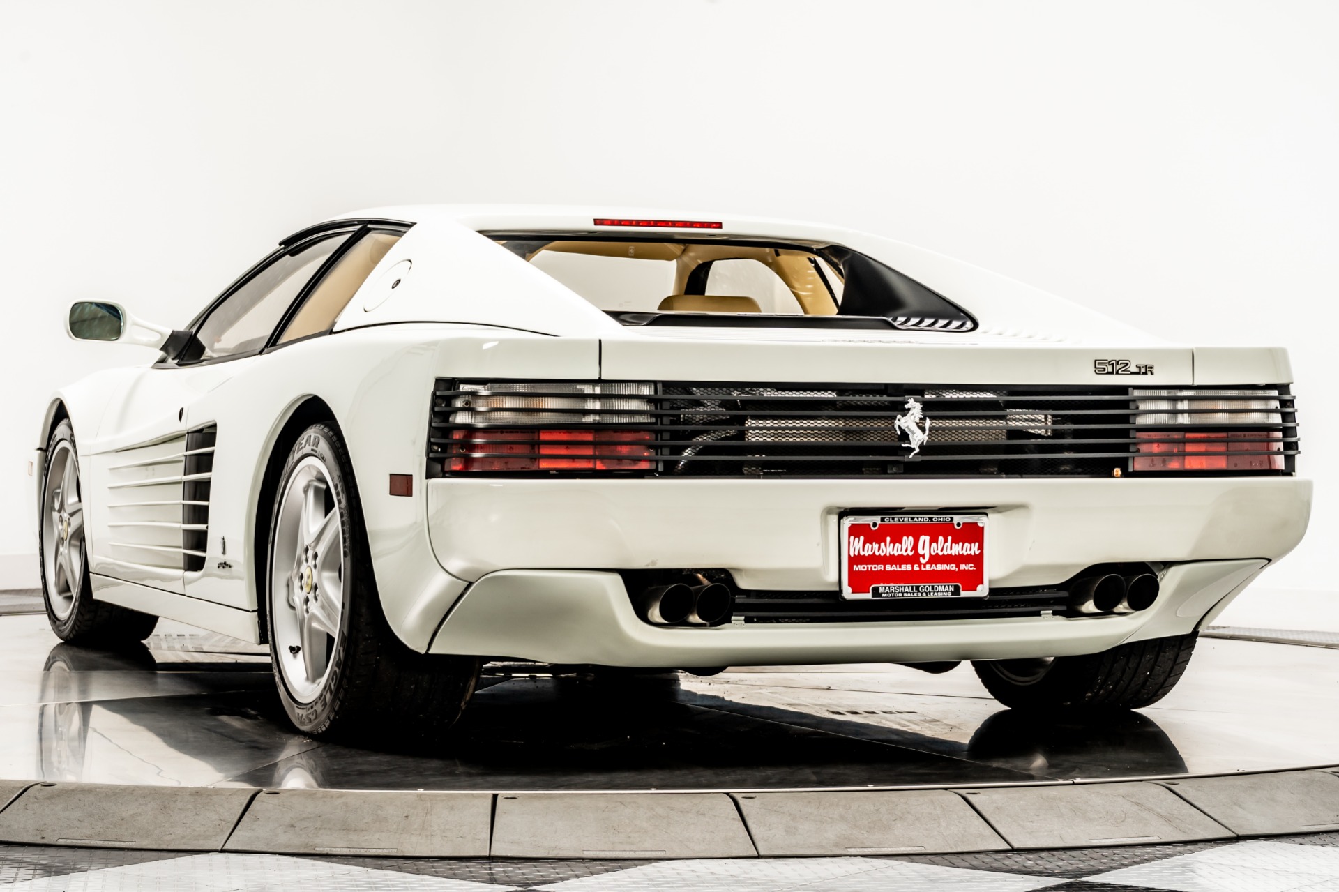 Bianco Ferrari Ferrari 512TR with Crema Interior For Sale - Stock