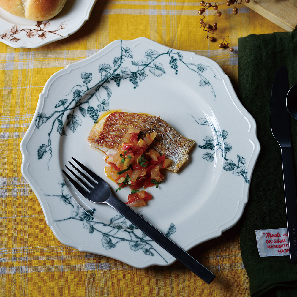 皿・プレート :: 23.5cm-27cm :: ヴィーニュ ラウンドプレート L