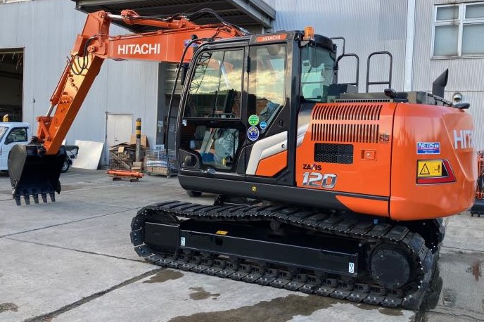日立油圧ショベル 「ZX120-7」 新車納車させていただきました