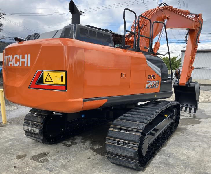 日立油圧ショベル 「ZX200-7」 新車納車させていただきました