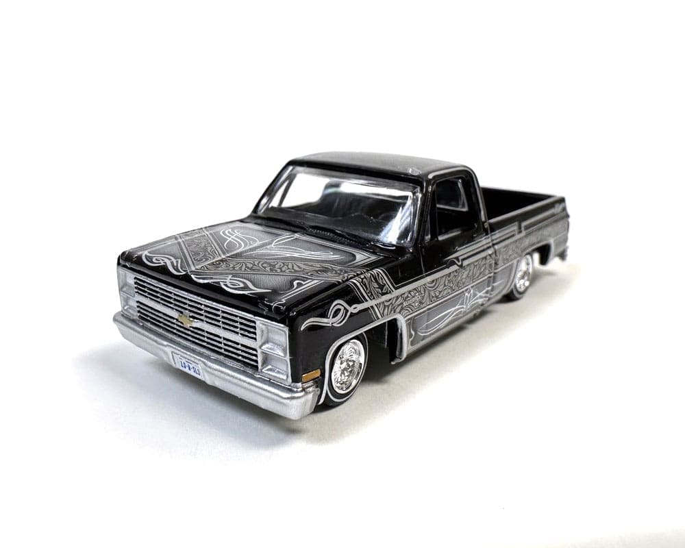 Auto World 1:64 1983 Chevrolet Silverado - Black - Lowriders