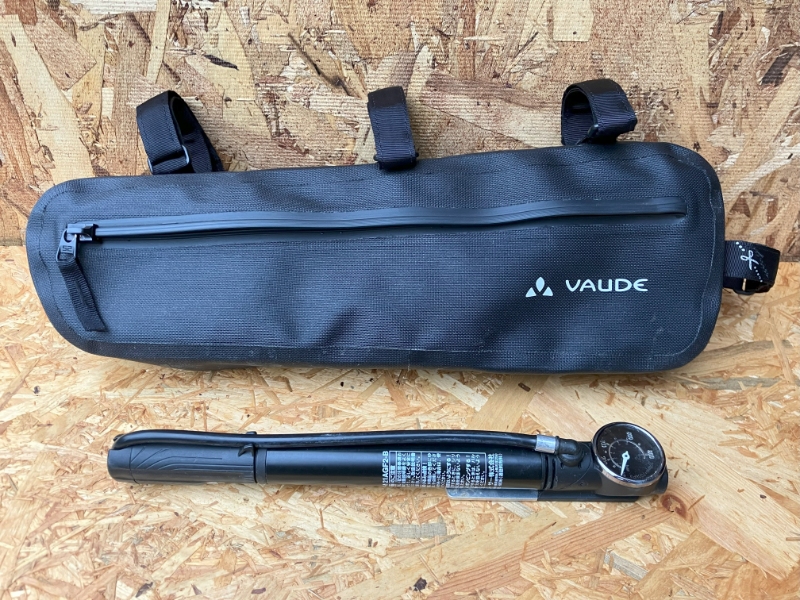 VAUDE担当者おススメの“防水”フレームバッグをご紹介します