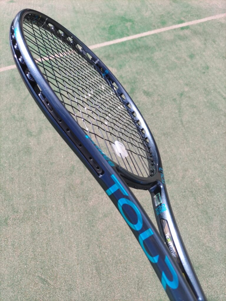 旭コーチ NEWモデル「2025 PRINCE TOUR100 O3」 – 緑ヶ丘テニス