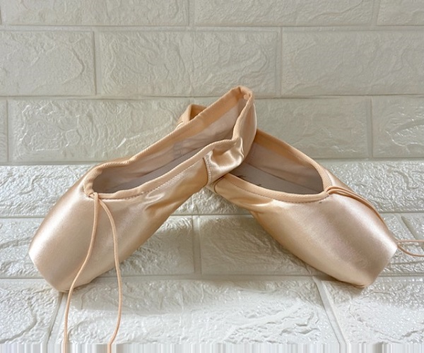 グリシコ 】 トウシューズ マヤ 1（S-PRO) ソフトシャンクで消音剤入り