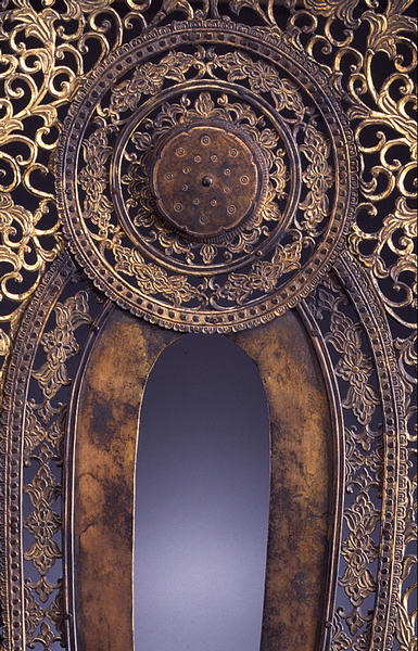 金銅透彫光背 - MIHO MUSEUM