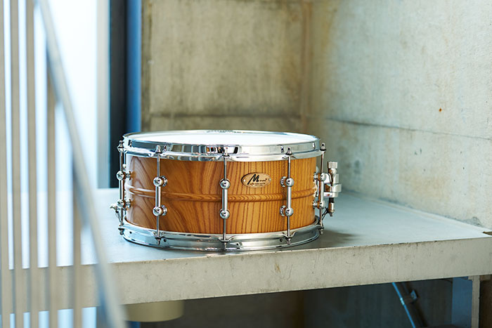 Mdrums 樹齢200年欅くり抜き単板スネアドラム