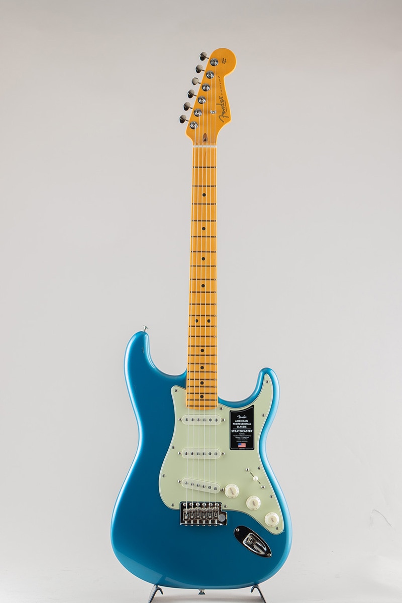 American Professional Classic Stratocaster /Faded Lake Placid Blue
