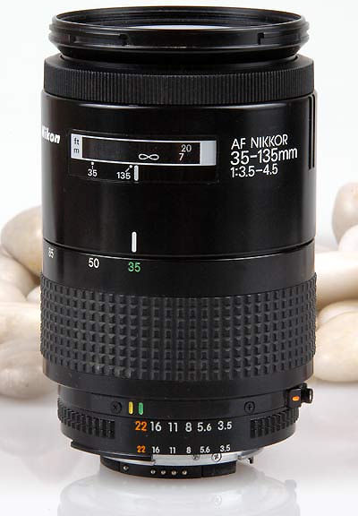 Nikon AF (Autofocus) Zoom Nikkor 35-135mm f/3.5~4.5 Ai-S zoom lens