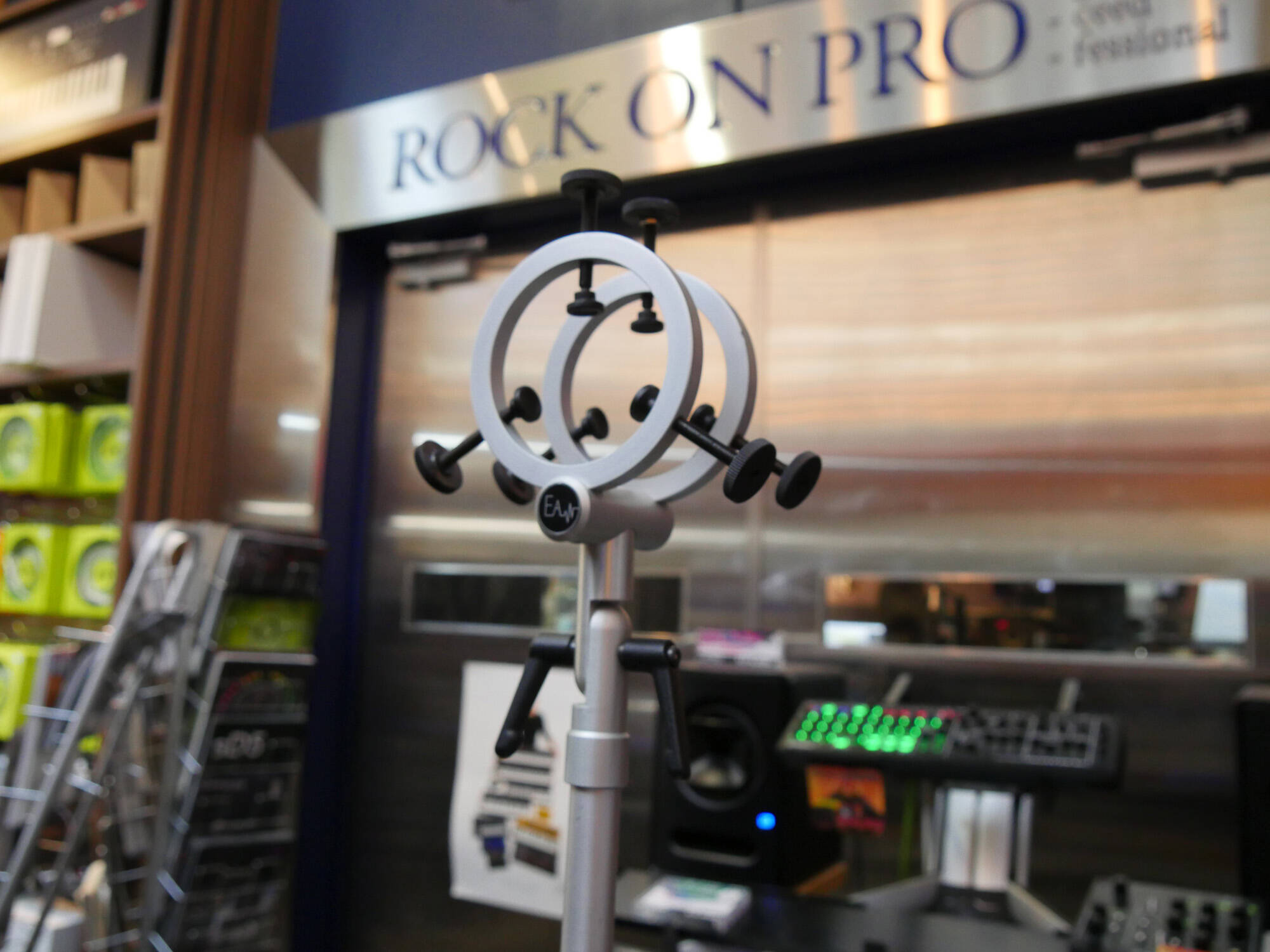 Enhanced Audio M600とRevelator店頭展示中！~音の輪郭を更に明確に