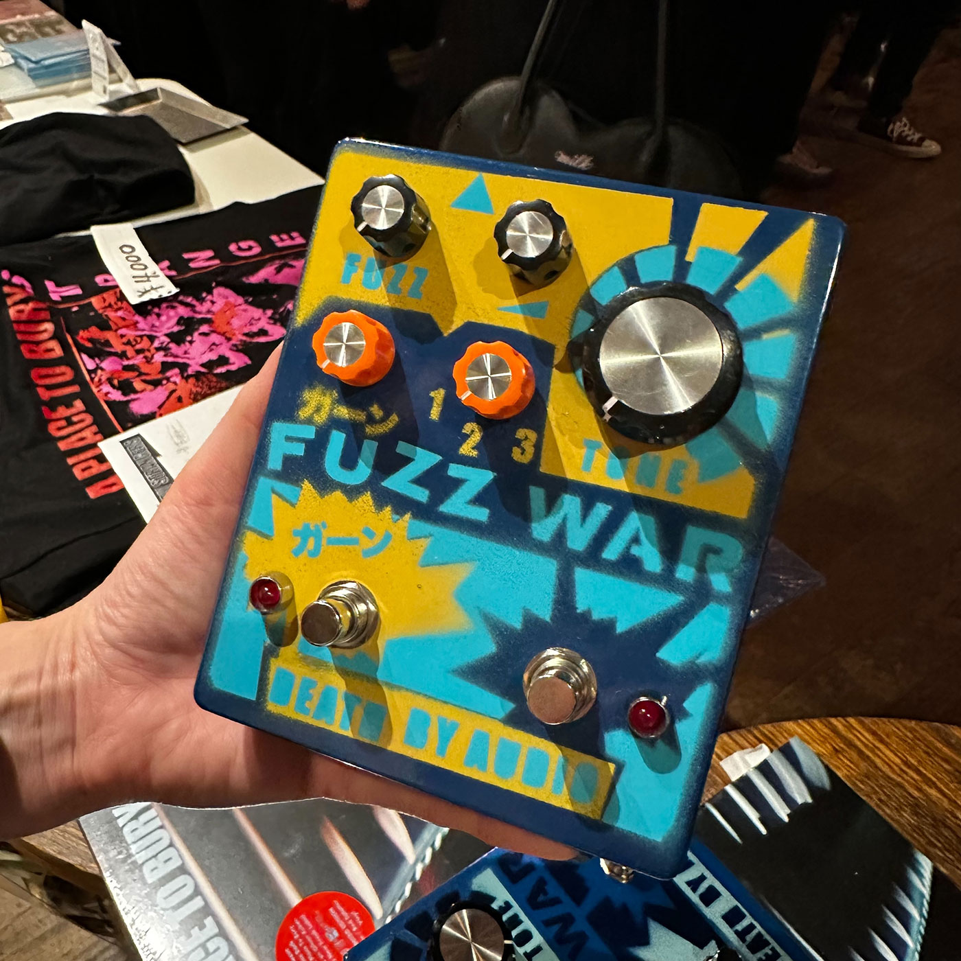 Death By Audioを象徴するFUZZ WARの日本限定スペシャルモデルが、一度