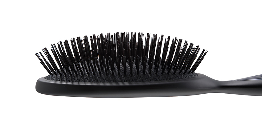 100％天然猪毛ブラシ「ReFa BRISTLE（リファブリッスル）」新発売