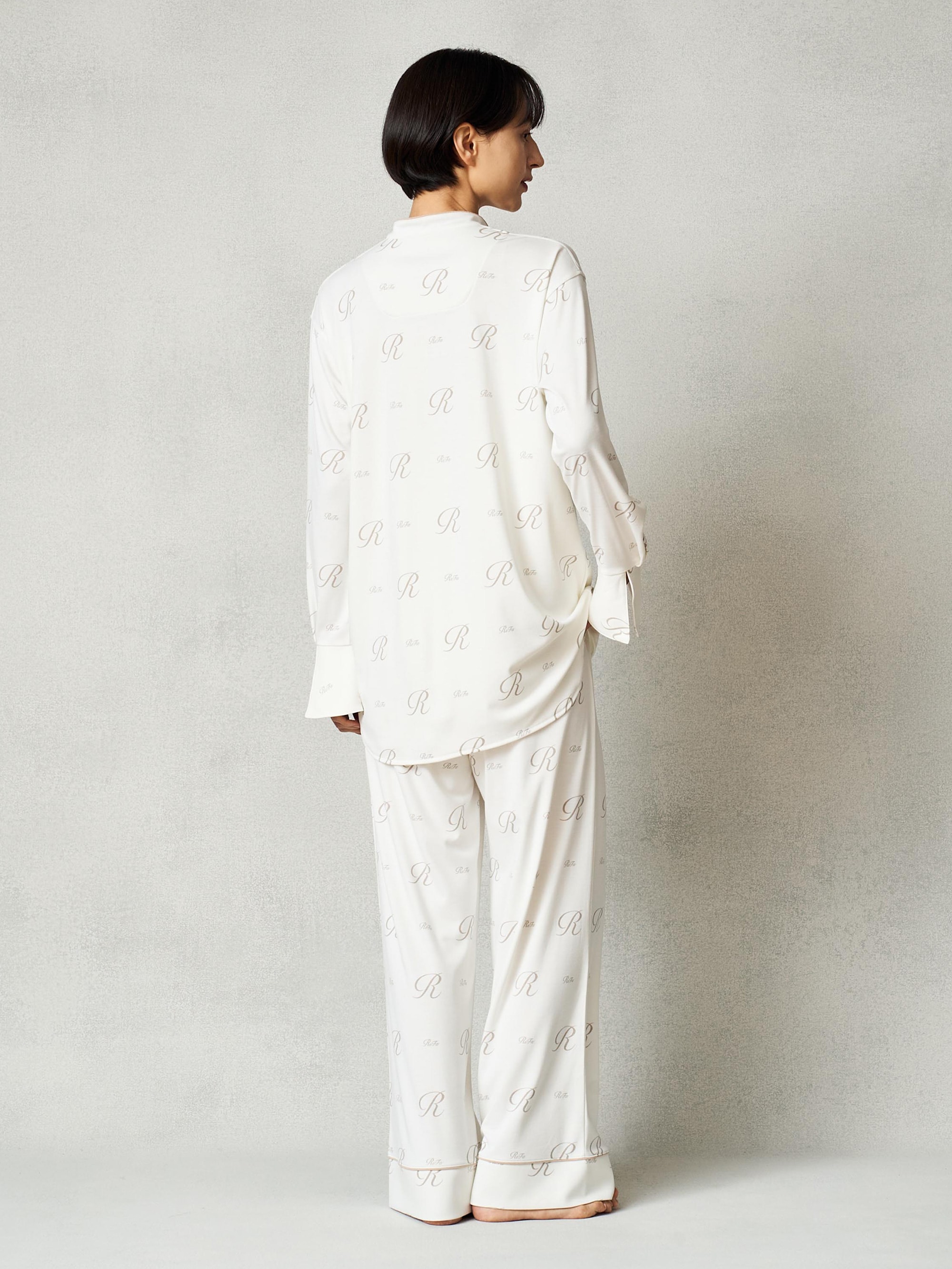 リファバイタルテック モイストスムース スタンドカラースリープウェア