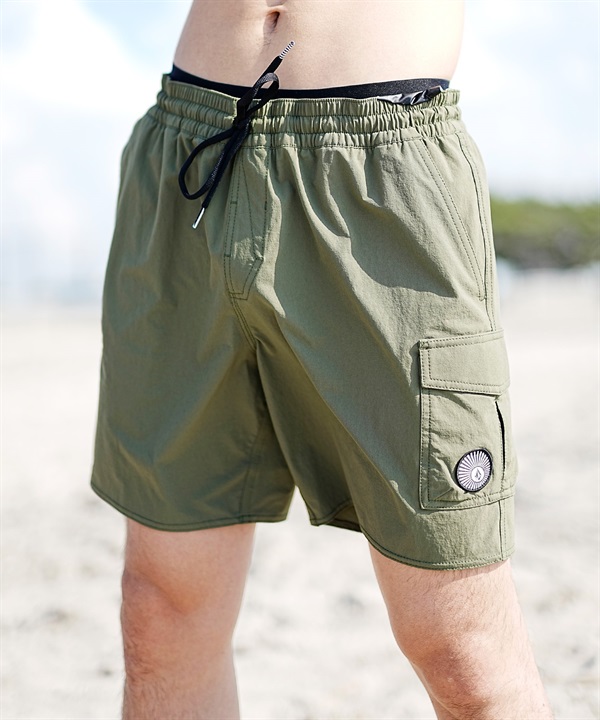 volcom ボードショーツ