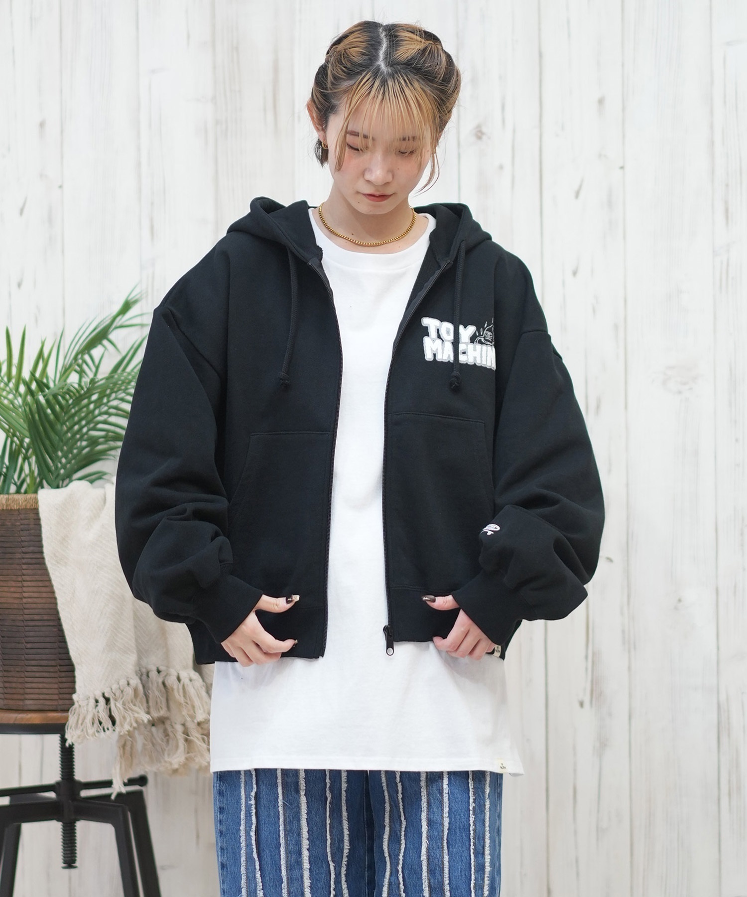 TOY MACHINE トイマシーン パーカー ジップアップ レディース