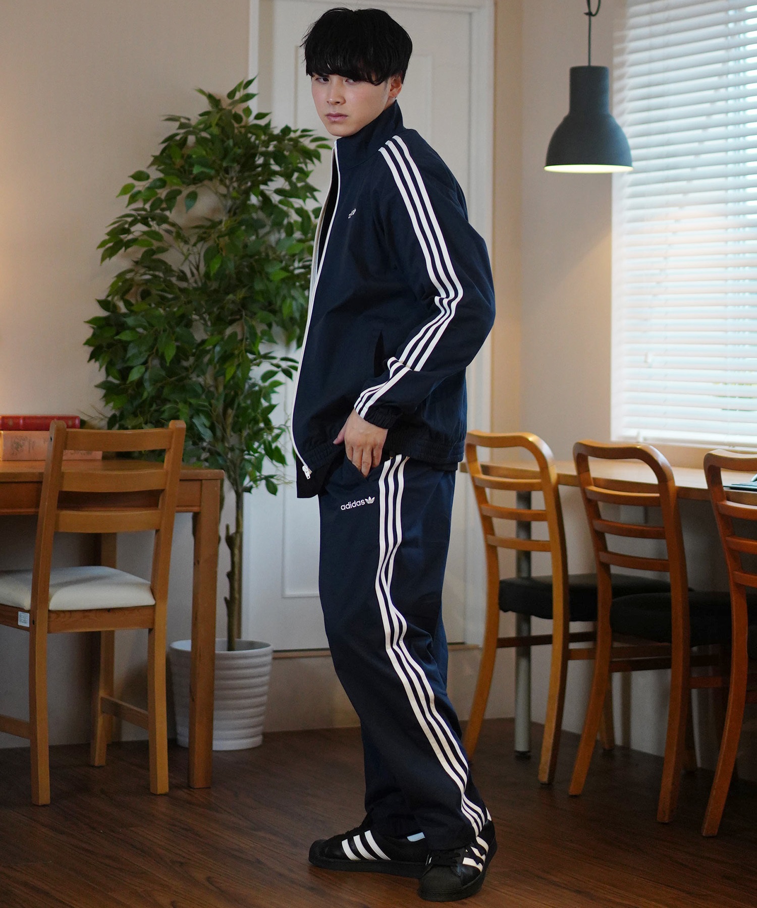 adidas skateboarding アディダス スケートボーディング ロングパンツ