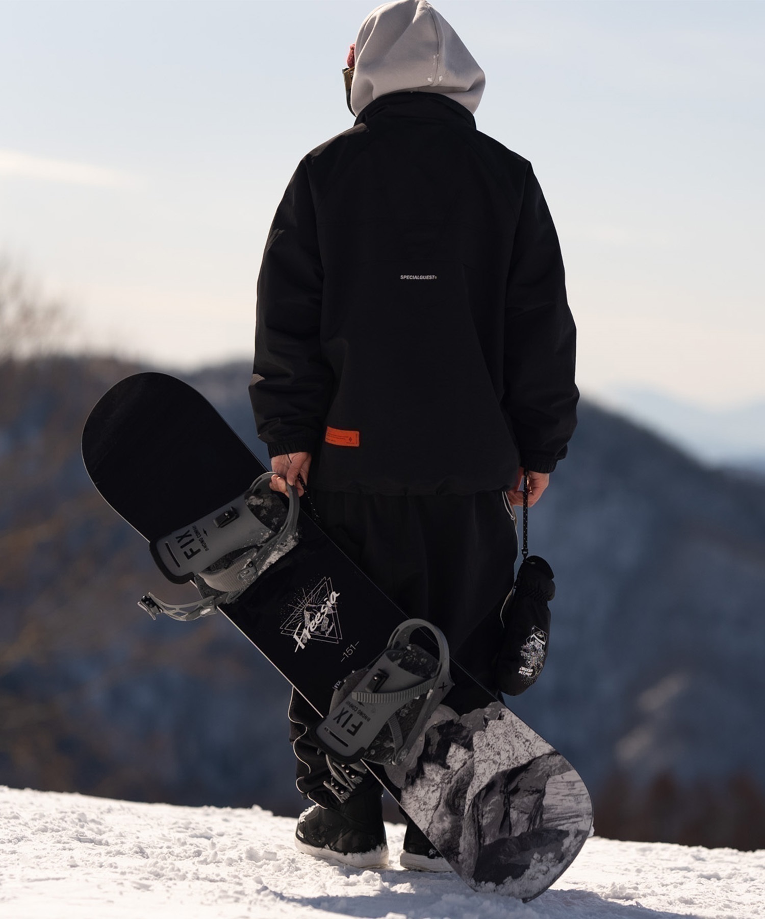 EnGuard アンガード フリージア スノーボード 板 24-25 LL B5