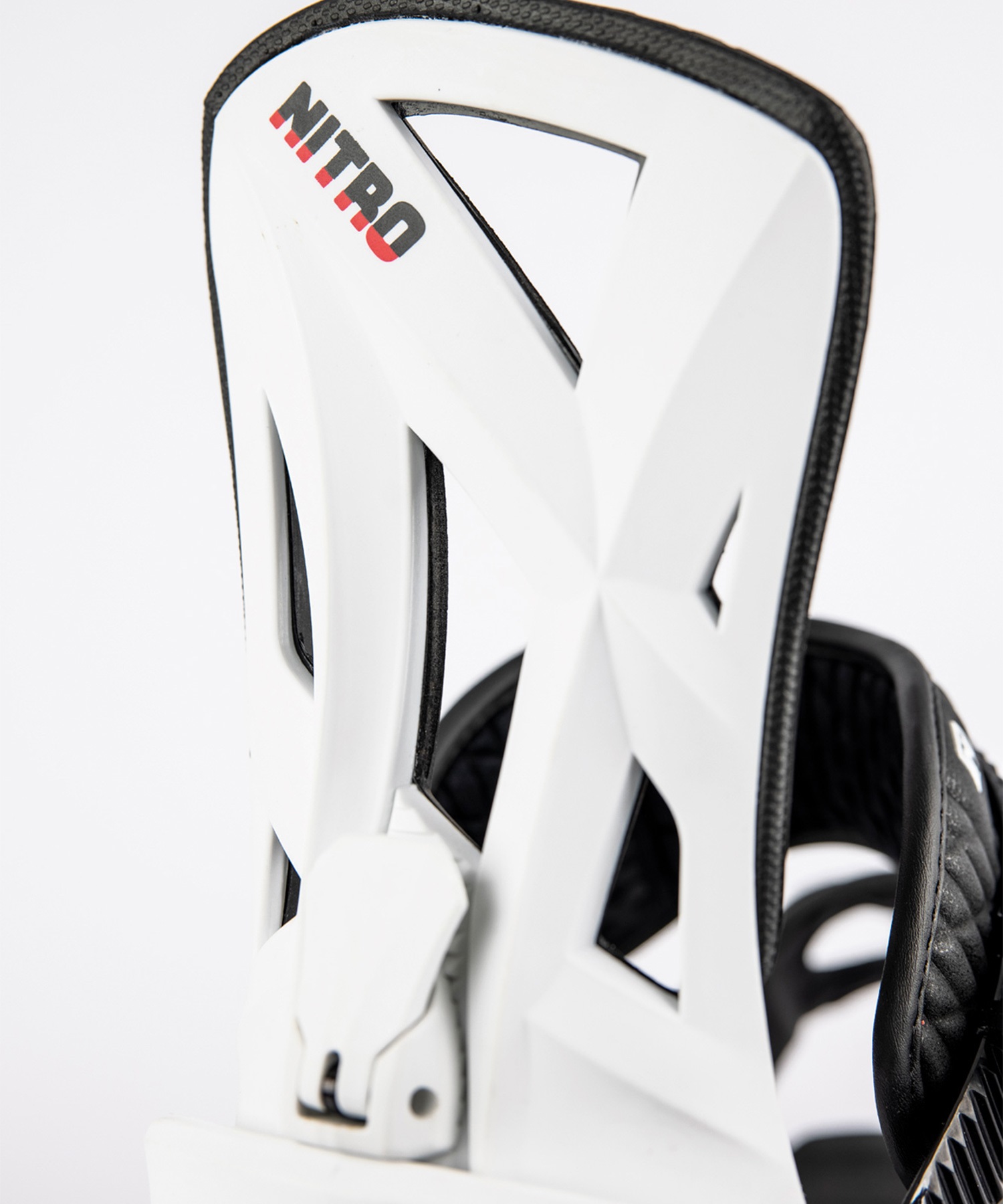 NITRO ナイトロ STAXX スノーボード バインディング ビンディング