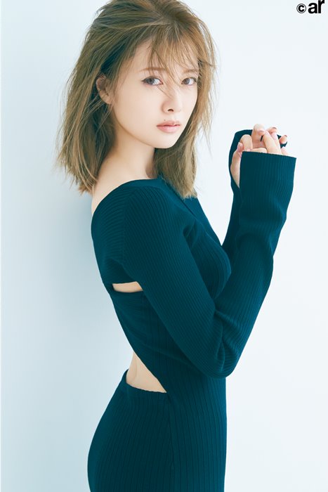 写真】白石麻衣がカバー、ar3月号【エンタメ】