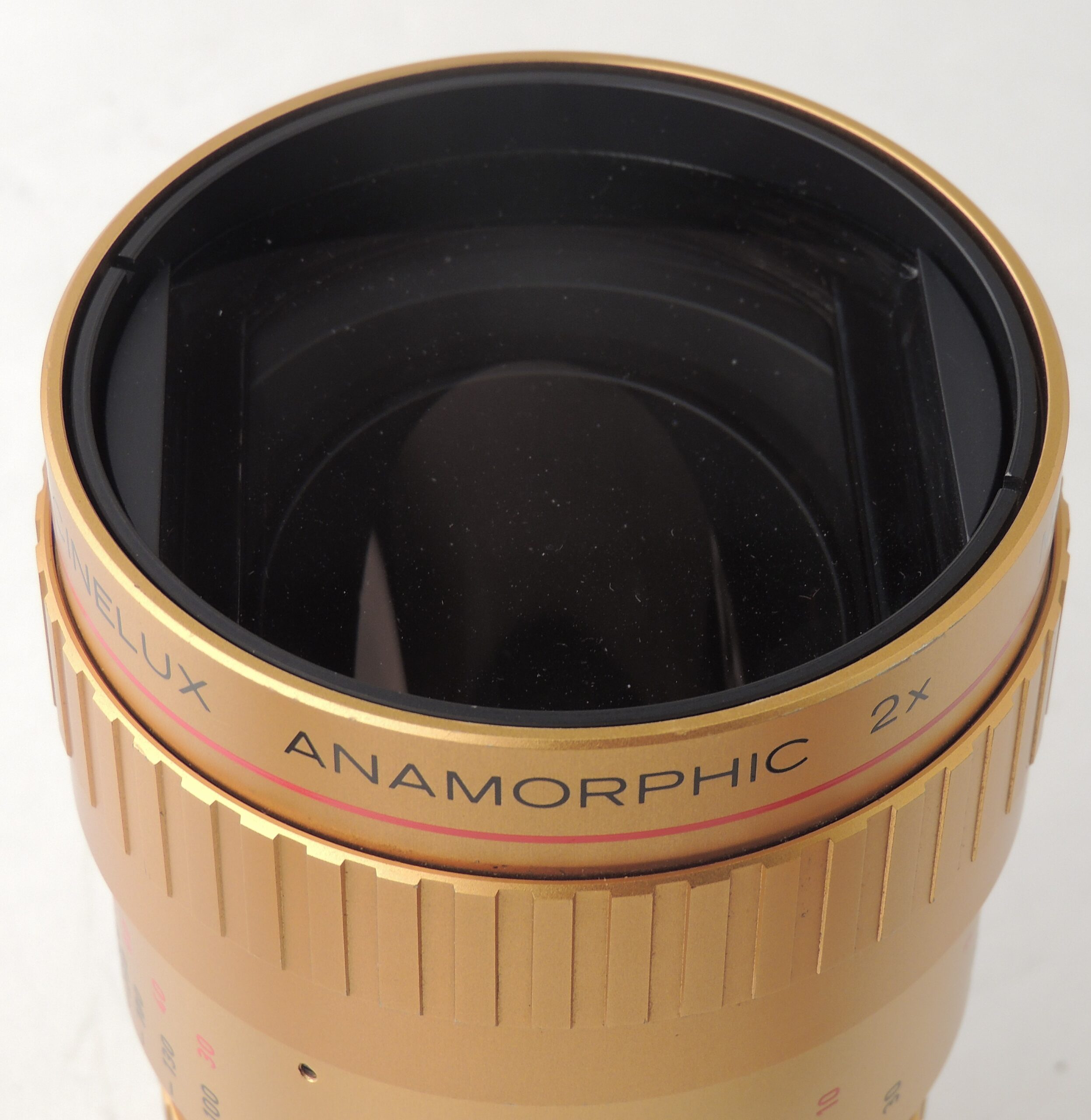 Schneider WA Cinelux Anamorphic 2x MultiCoated Lens – MrCad Online
