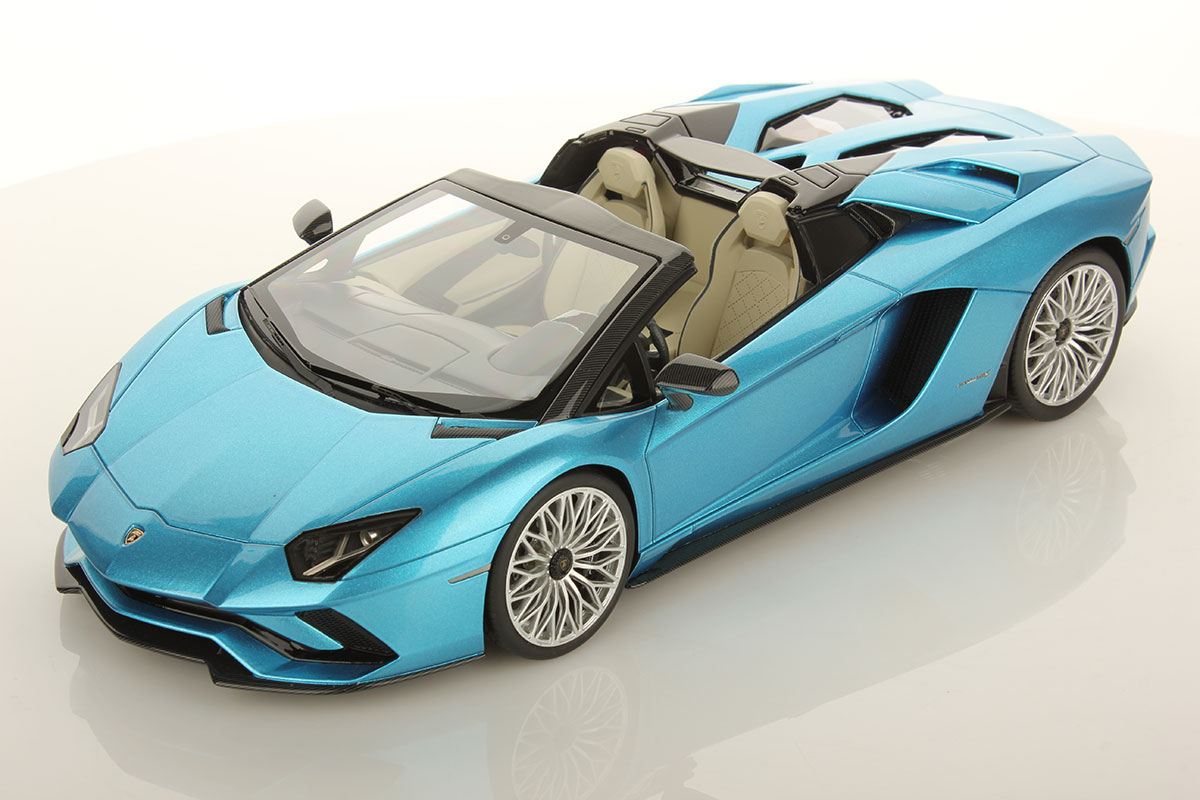 Lamborghini Aventador S Roadster 1:18 | MR Collection Models