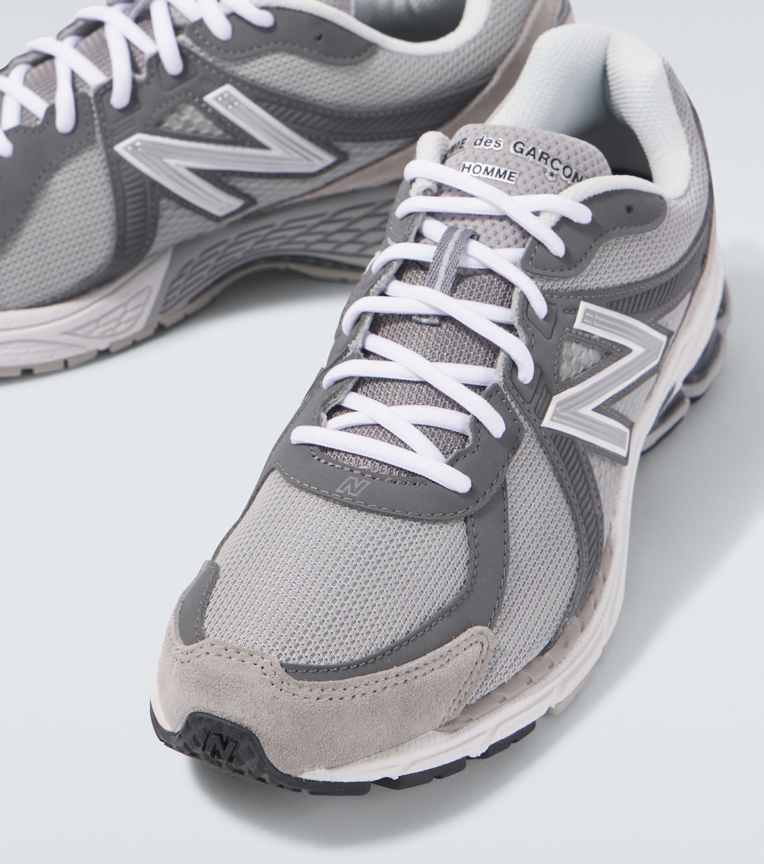 x New Balance MR860 sneakers in grey - Comme Des Garcons Homme