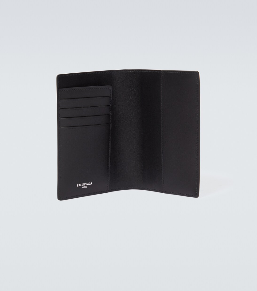Logo passport holder in black - Balenciaga | Mytheresa