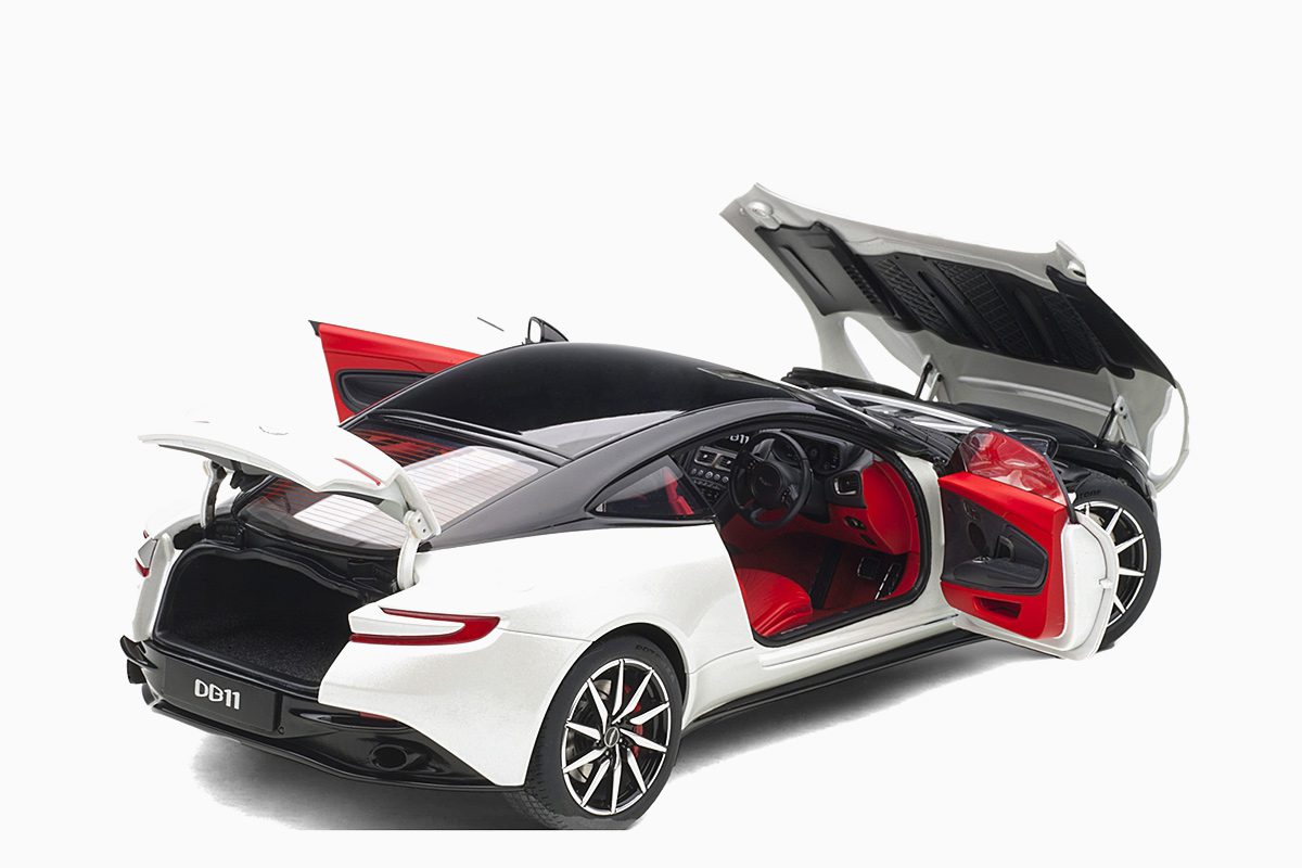 Aston Martin DB11, Morning Frost White 1/18 Diecast Car