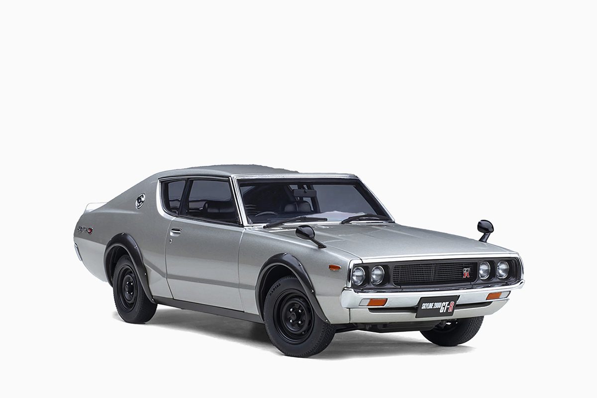 Nissan Skyline 2000 GT-R (KPGC110), Standard Version, Silver 1/18