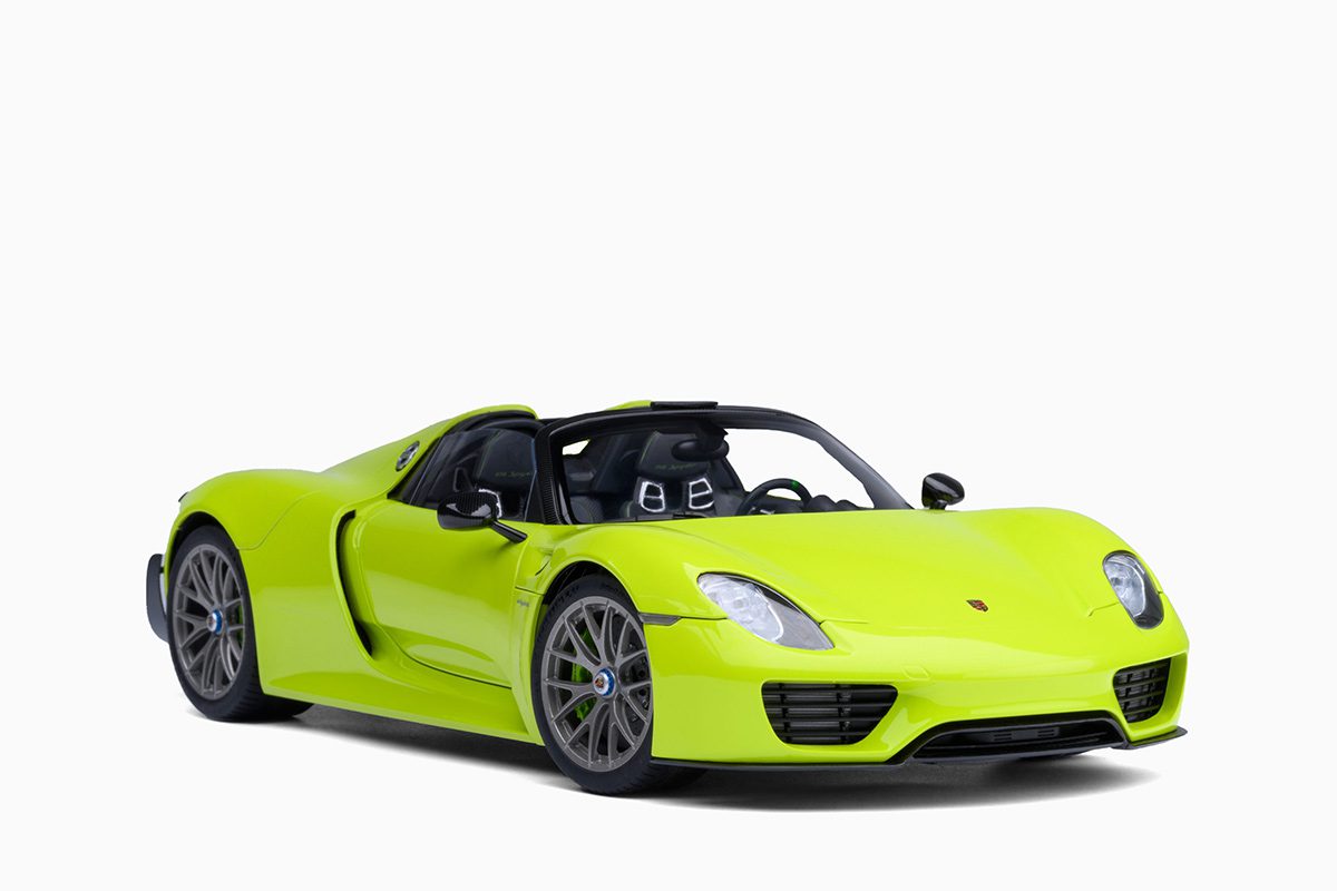 AUTOart Porsche 918 Spyder Weissach Package Acid Green 1/18