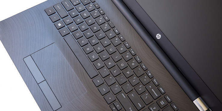 HP Pavilion 15z-bw000 (A10-9620P, HD) Laptop Review