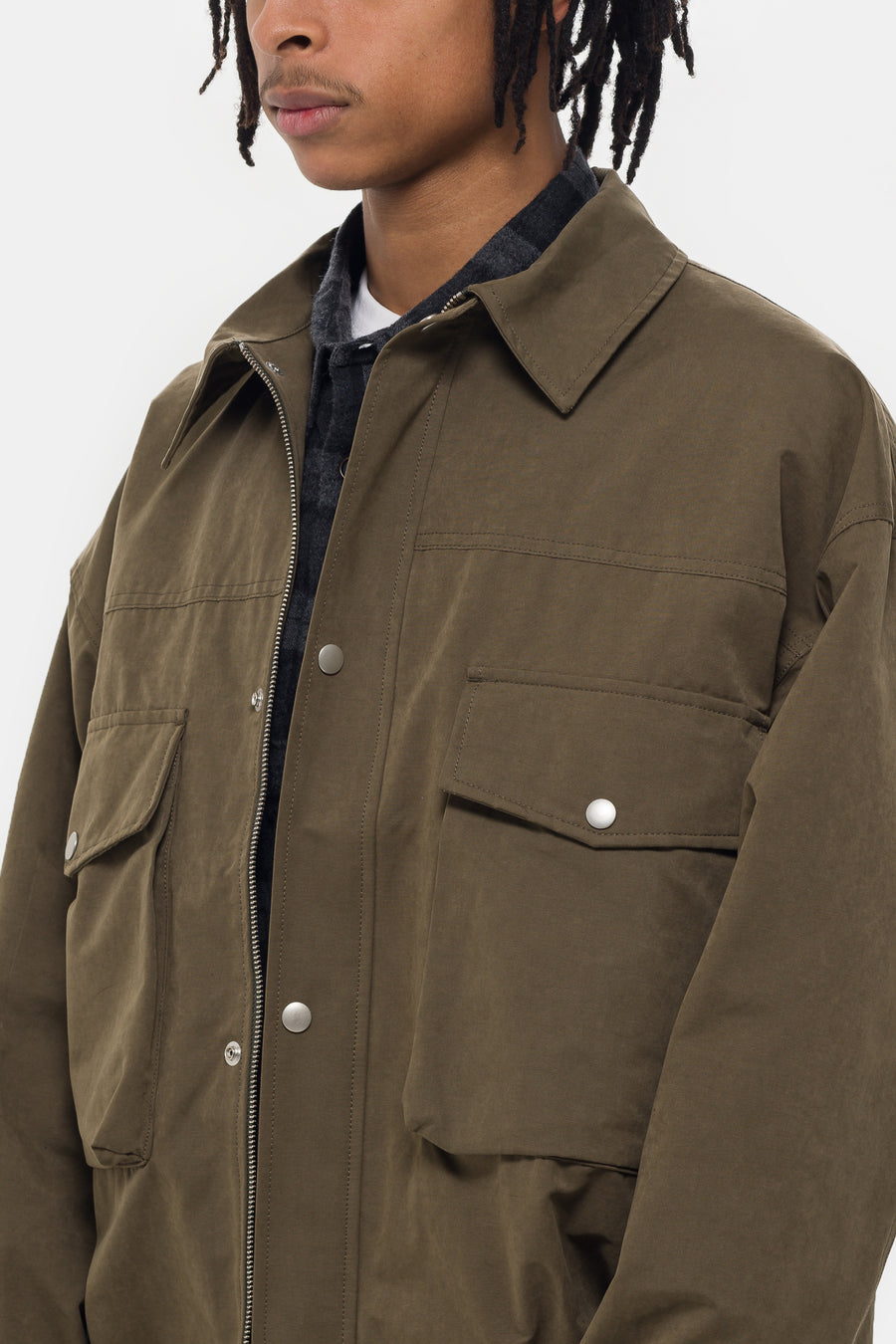 Big Pocket Wind Jacket in Khaki - Estudio Niksen
