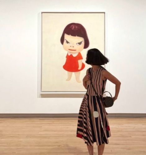 奈良美智 英国大規模回顧展の公式ポスター「Missing in Action」を通販