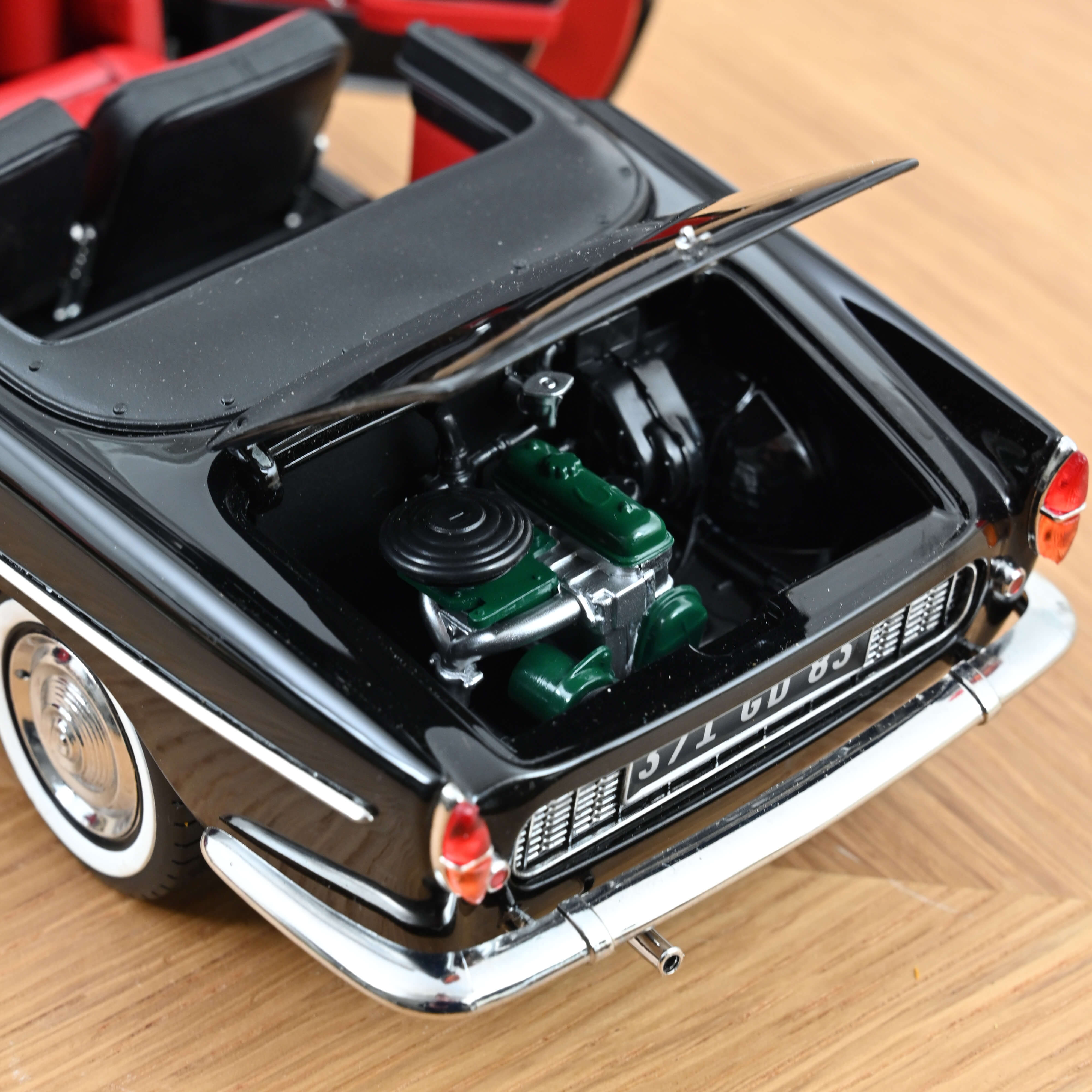 Renault Floride 1961 Black 1:18 – Norev