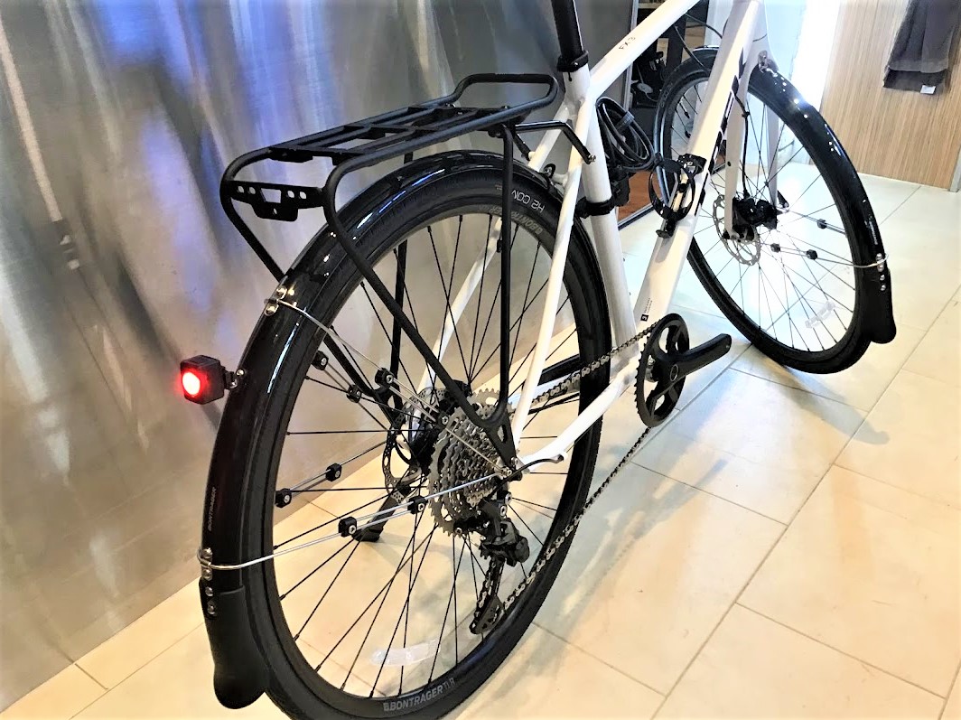 TREK FXクロスバイクシリーズの純正フェンダー(泥よけ) NCSフェンダー