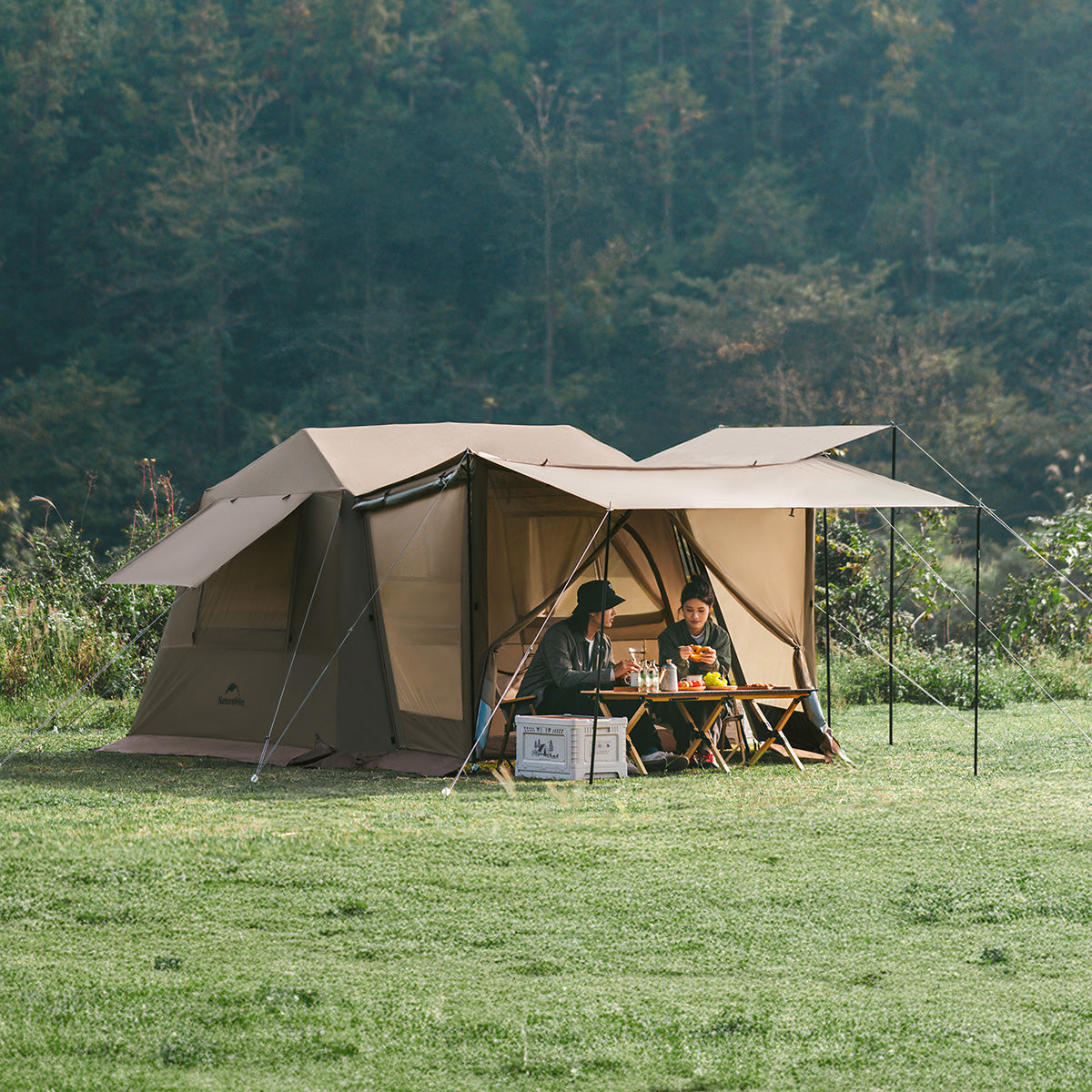 Village 6.0 4-Person Instant Cabin Tent | Naturehike