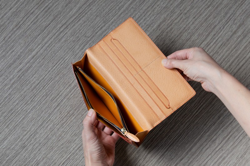 評価】ガンゾ(GANZO)のシンブライドル長財布レビュー | 長財布マニア