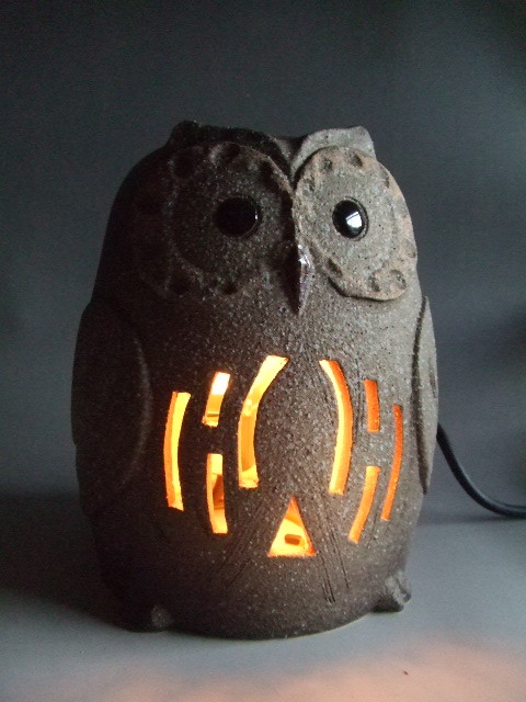 ふくろう灯り（照灯屋内外ライト付き）｜中村陶器 信楽焼の通販サイト