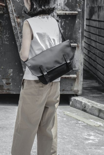 ちょうどいい大きさのメッセンジャーバッグ | スタイリングログ – 武蔵