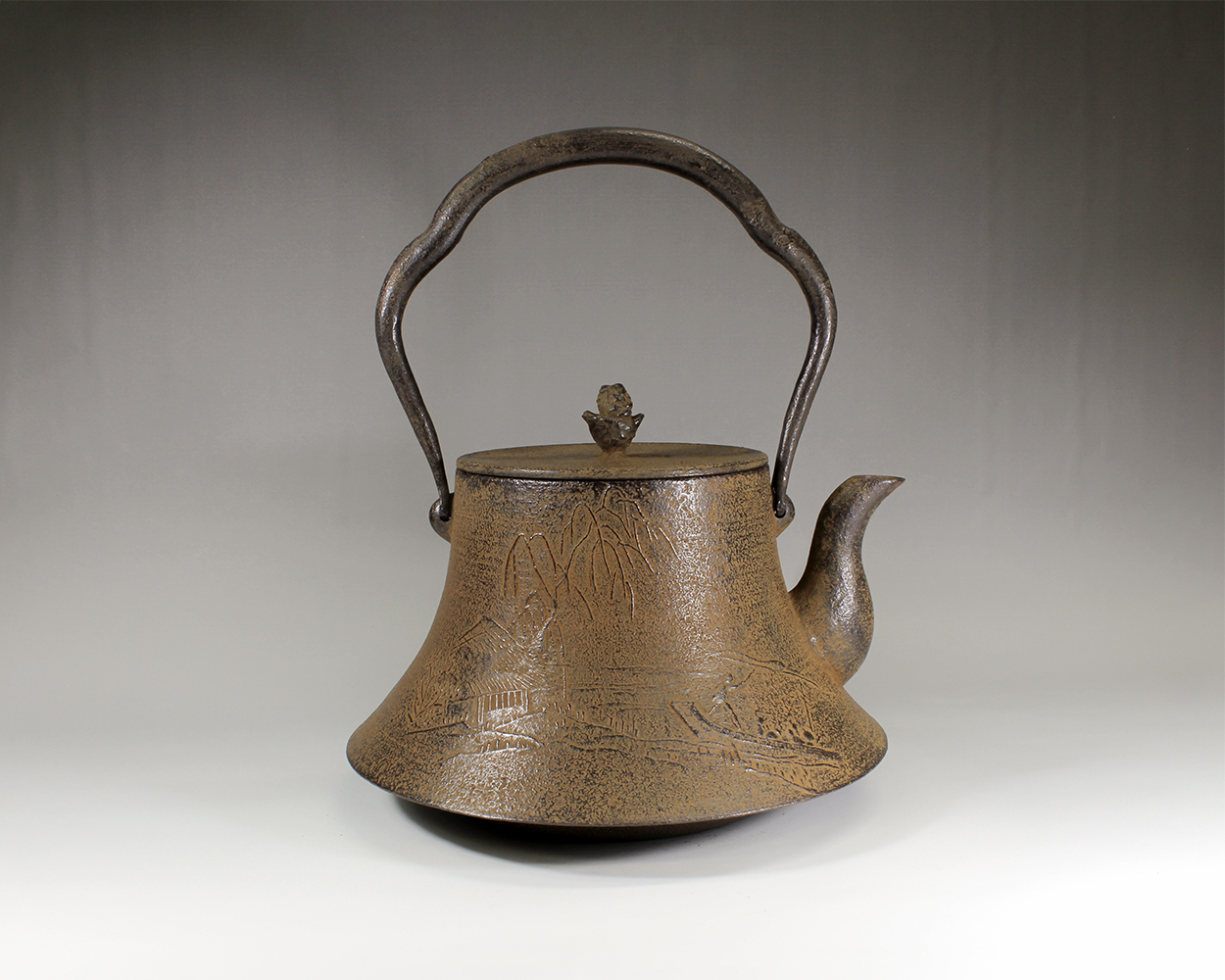 富士形 山水 1.4リットル／Sansui Fujigata Tetsubin｜虎山工房 盛岡市