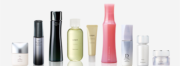 家庭用美顔器「メガビューティ」から、初の化粧品セット発売