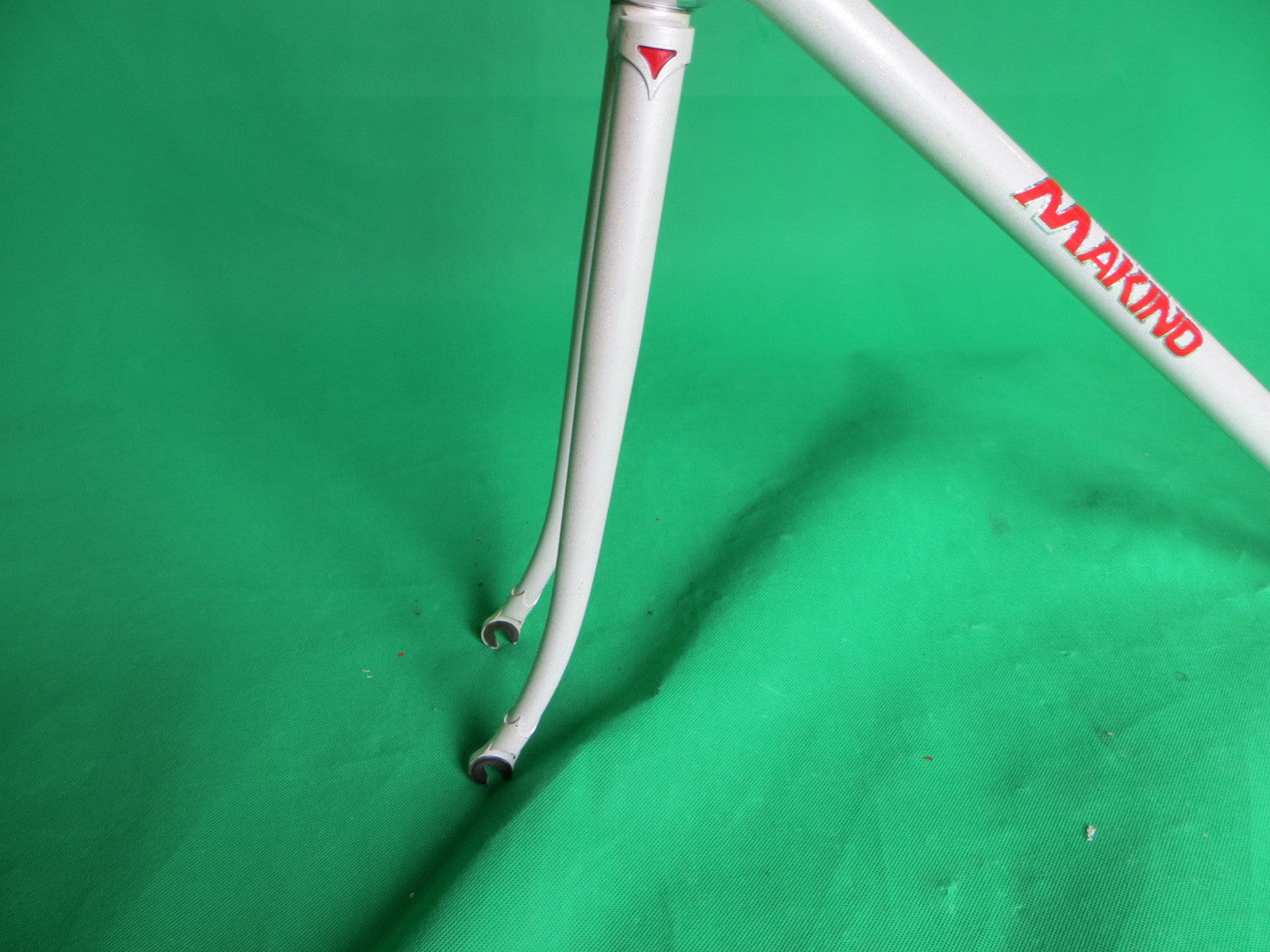 MAKINO // White flake // 53.5cm – NJS EXPORT