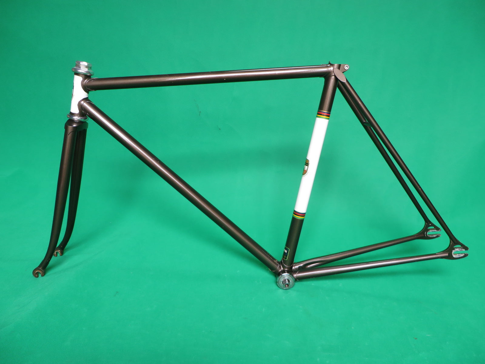 Grand Velo // Bridgestone // Grayish bronze // White Two Tone