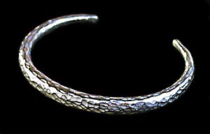 トルコ石アクセサリーのニズム,IB_BTTK、たたき目のシルバー