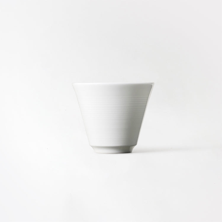 白いブランド食器｜ペア7.5cm湯呑 (145cc)&ソーサー｜EXQUISITE