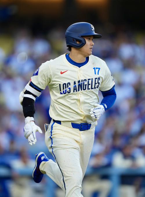 大谷翔平「シティーコネクト」ユニホーム初披露、第2弾はクリーム色を