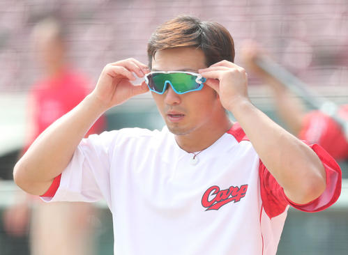 広島鈴木誠也が2冠、丸のこだわり継承し最高出塁率 - プロ野球写真