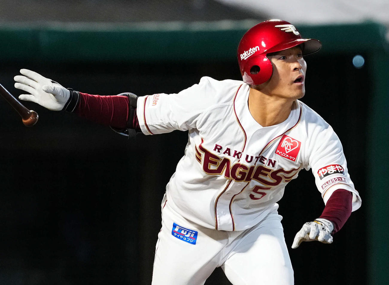 ヤクルト】FA権取得の楽天茂木栄五郎を獲得調査 内野全位置守れる