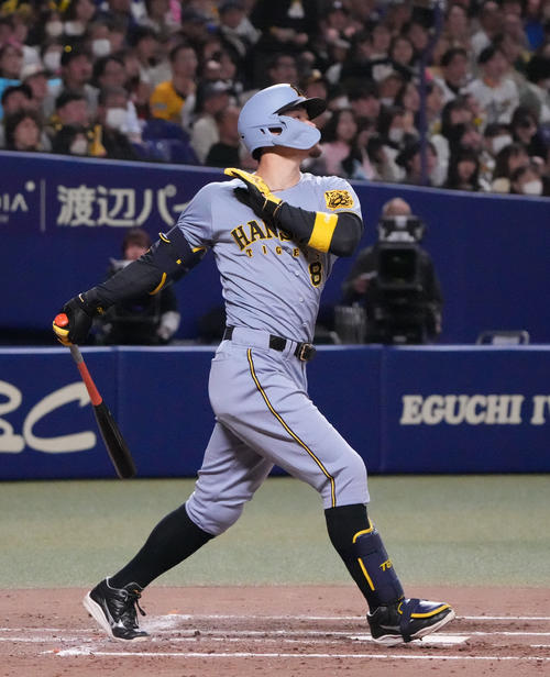 阪神佐藤輝明5年連続2ケタ本塁打へ王手 自身最速＆両リーグ10号